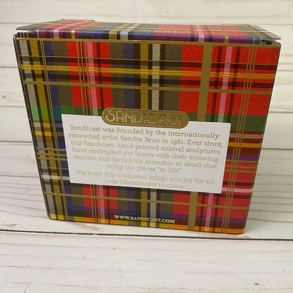 SANDICAST Dog Ornament Boston Terrier w/ Santa Hat New In Box - Picture 2 of 6